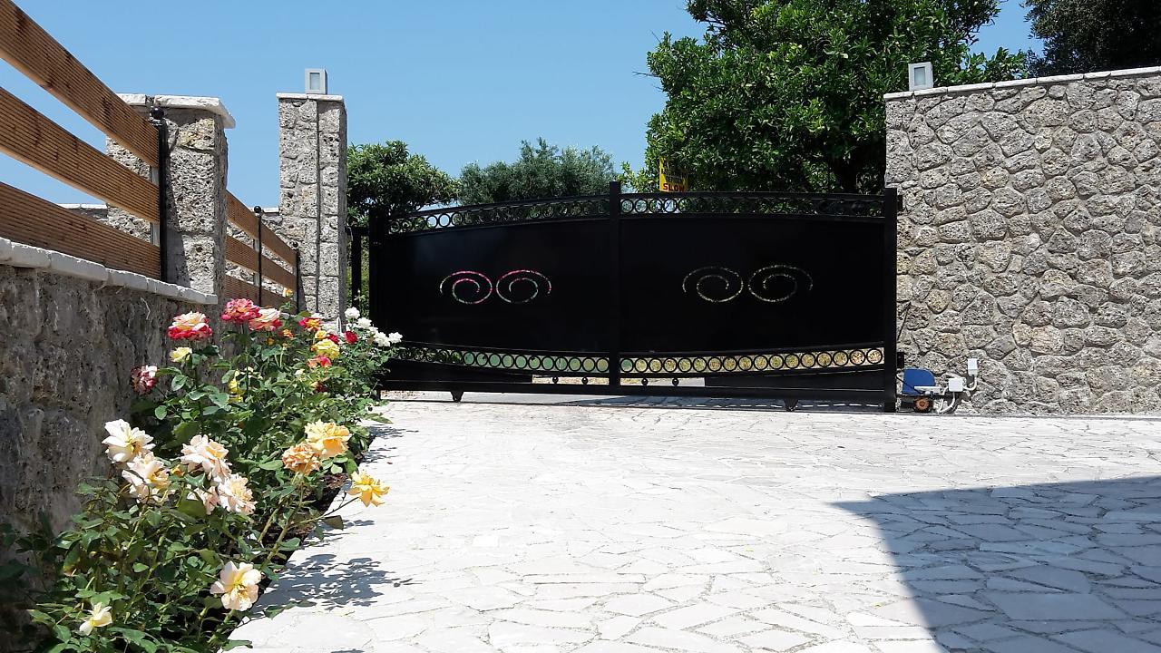 Achillion Luxury Corfu Villa & Suites Perama  Bagian luar foto