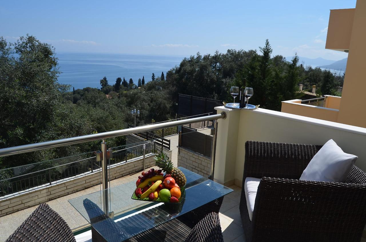 Achillion Luxury Corfu Villa & Suites Perama  Bagian luar foto