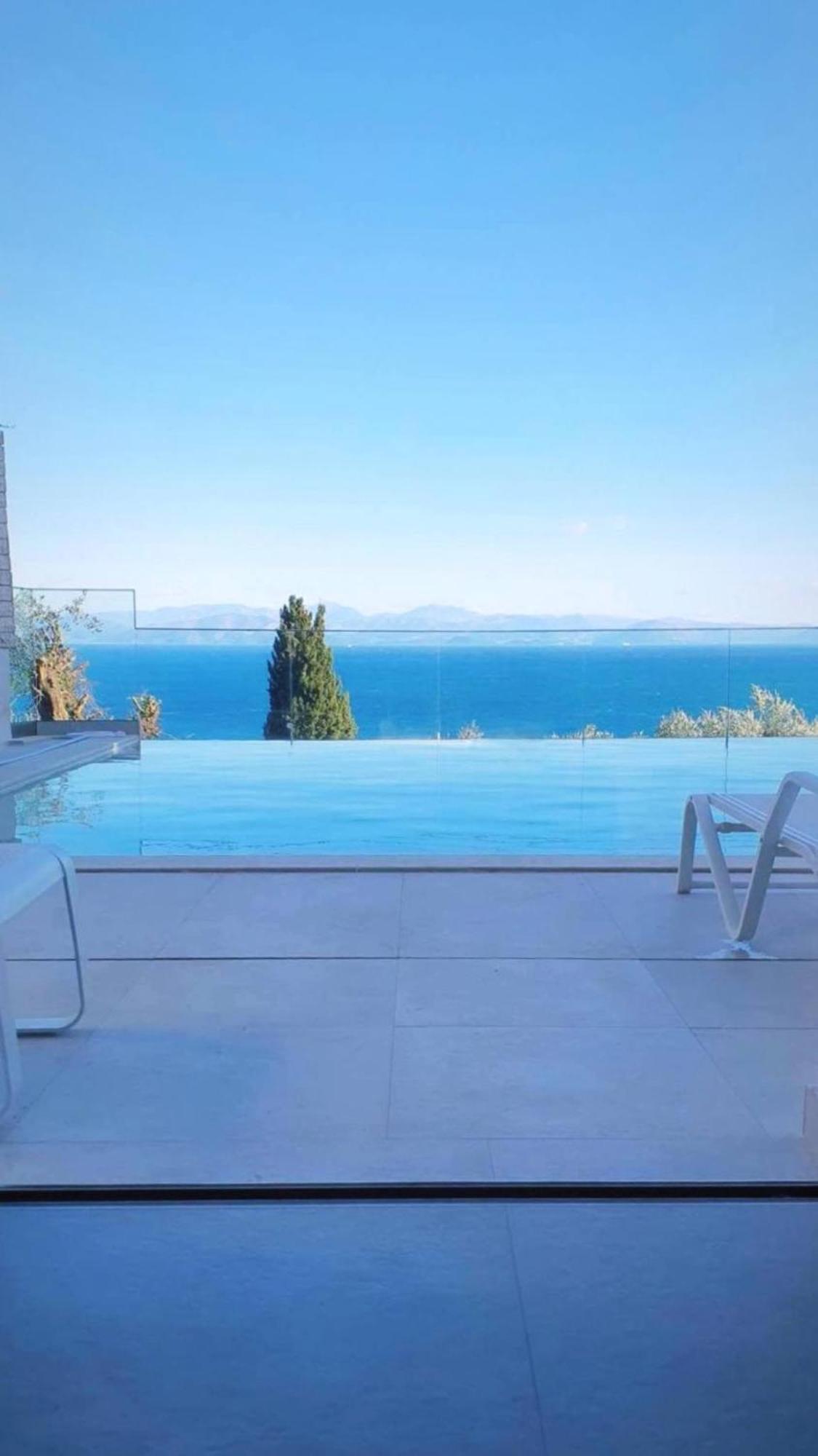 Achillion Luxury Corfu Villa & Suites Perama  Bagian luar foto